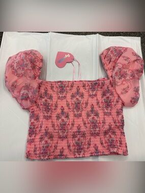 SUGAR THRILLZ PINK PUFF SLEEVE CROP TOP - MED - NWT